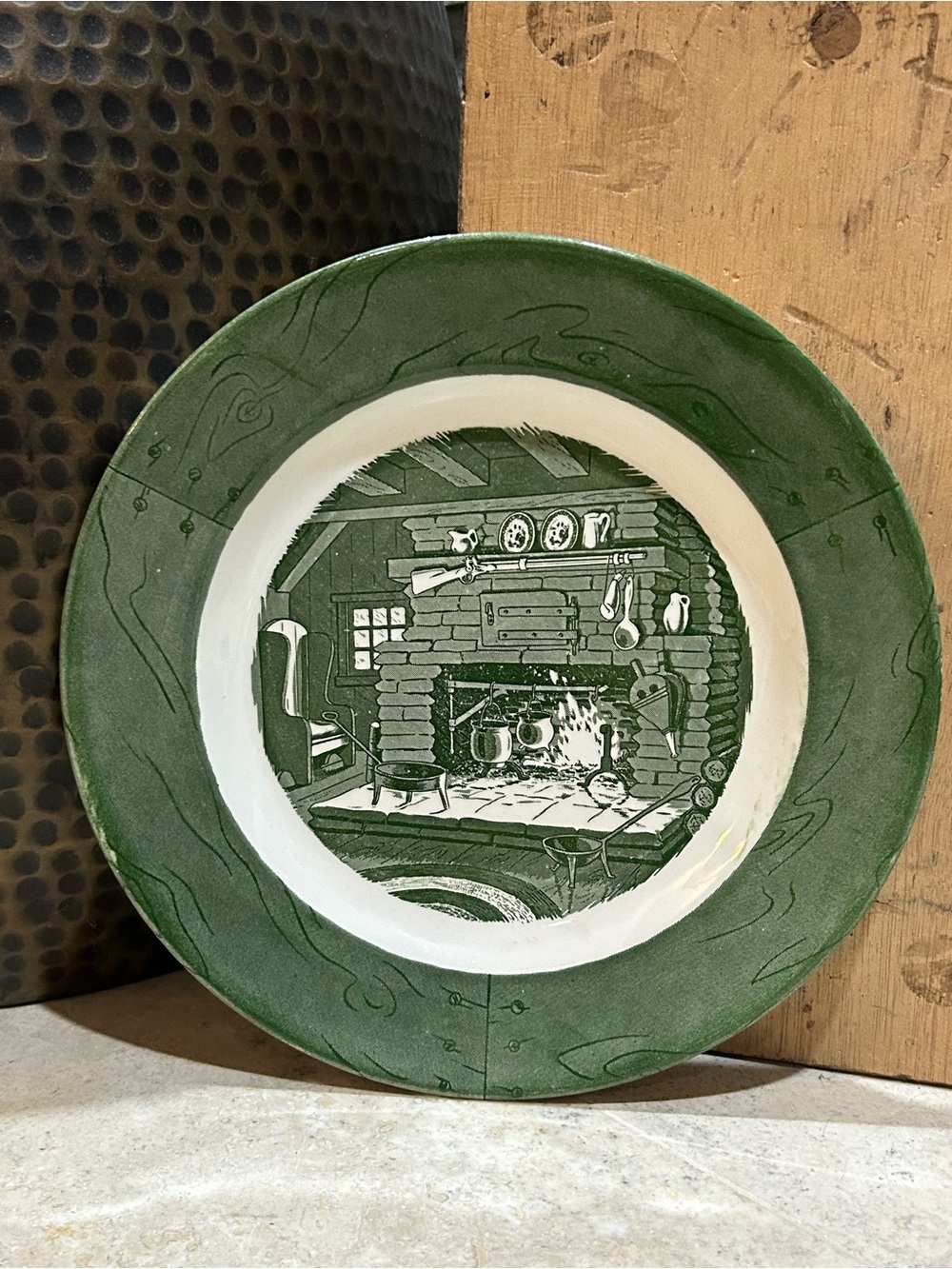 ROYAL CHINA COMPANY Vintage Dinner Plate in Colonial Homestead Pattern